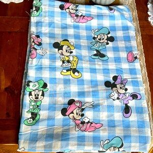 Disney Vintage Minnie Mouse Blue and White checkered Twin Flat Sheet